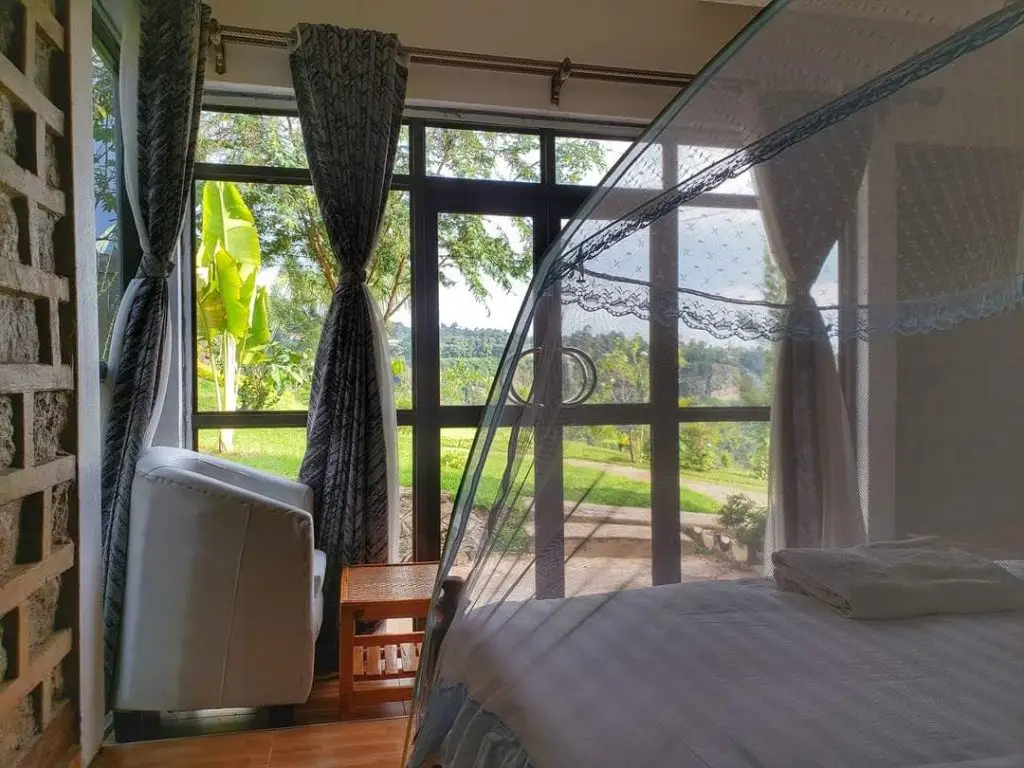 Sipi Valley Resort rooms and gardens on Mount Elgon slopes in Sipi Falls